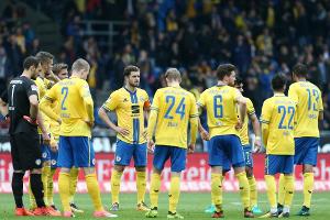 Braunschweig steigt in die 3. Liga ab - Kiel gestärkt in Relegation