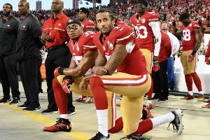 Stehen oder in Kabine bleiben: Kompromiss im NFL-Hymnenstreit