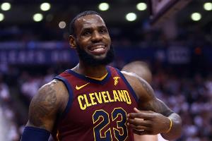 NBA: James in Play-offs weiter in Gala-Form