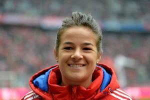 Nationalspielerin Lotzen wechselt von München nach Freiburg