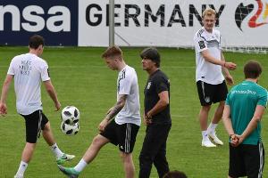 Hunderte Fans bei öffentlichem Training des Weltmeisters