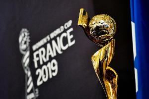 Küken "ettie" ist Maskottchen der Frauen-WM 2019