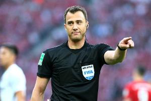 Zwayer verteidigt Pokal-Entscheidung: "Treffer und Wirkung passen nicht zusammen"