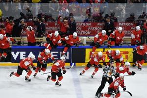 Großer Bahnhof am Flughafen: Schweizer Silberhelden euphorisch empfangen