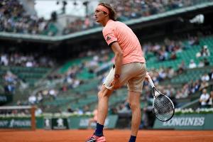 Verletzter Zverev im Viertelfinale chancenlos gegen Thiem