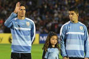 Suarez und Cavani führen Uruguays Aufgebot an