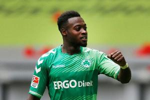 HSV holt Fürther Narey