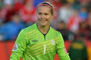 Sand verpflichtet Torhüterin McLeod