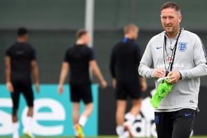 Fauxpas bei England - Erneut Aufstellung verraten?