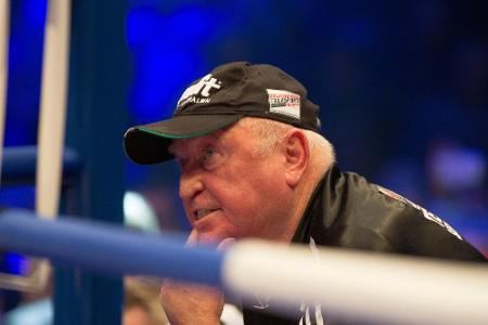 Boxen: Zukunft von Kulttrainer Ulli Wegner noch offen