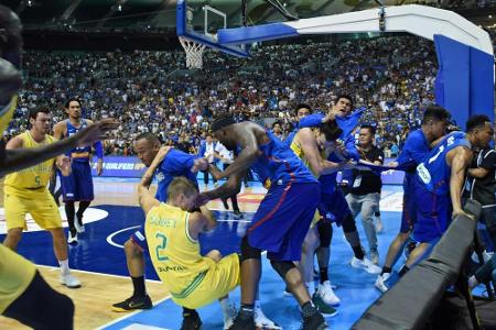 Nach Massenschlägerei im Basketball: FIBA verhängt Sperren und Geldstrafen