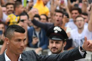 Fans begeistert: Ronaldos Trainingsauftakt bei Juve