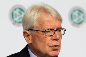 DFL-Präsident Rauball über Özil-Attacke: "In keinster Weise hinnehmbar"