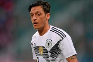 Wie "Kindheitsidol" Zidane: Özil bekommt auch bei Arsenal die "10"