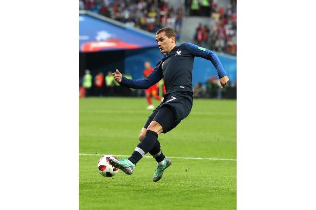 Trat nach etwas mehr als einer halben Stunde das erste Mal so richtig in Erscheinung. Donnerte einen Fernschuss aber in den ...