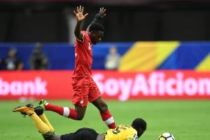 Medien: FC Bayern vor Verpflichtung von Talent Davies