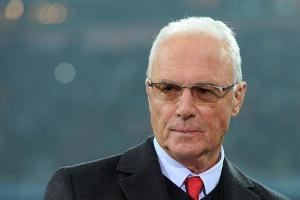Beckenbauer empfiehlt Löw harte Hand: "Dankbarkeit bringt ihn  nicht weiter"