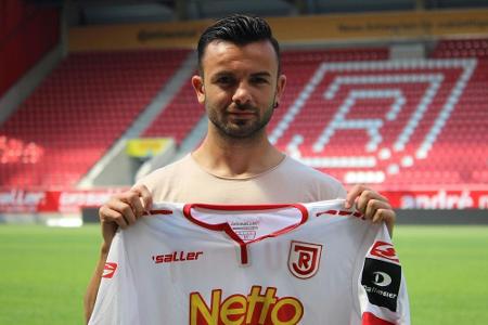 Regensburg verlängert mit Vrenezi bis 2021