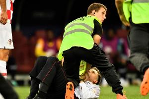 Pussy Riot stürmt Endspiel im Luschniki