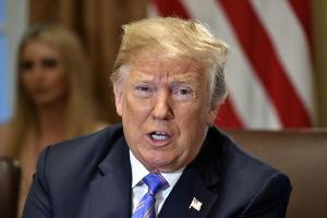 Trump schießt erneut gegen NFL: Kein Gehalt bei Hymnenprotest