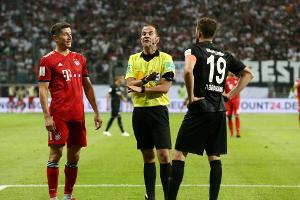 Supercup: Schiri-Boss Fröhlich räumt Fehler ein