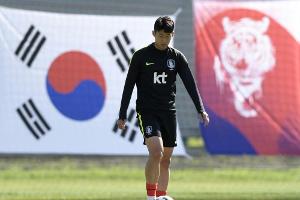 Tottenham stellt Son für Asienspiele ab