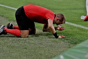 Europa-League-Quali: Linienrichter in Graz von Wurfgeschoss verletzt