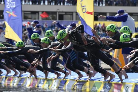 Triathlon: Lindemann stürzt und verpasst Medaille knapp
