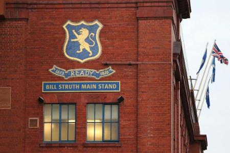 Zwei Fußballfans in Glasgow mit Stichwunden ins Krankenhaus eingeliefert