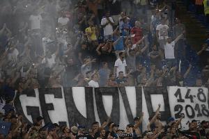 Der Brücken-Opfer gedacht: Fans des FC Genua halten 43 Minuten inne