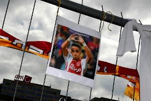 Nach über 13 Monaten: Ajax-Talent Nouri aus Koma erwacht