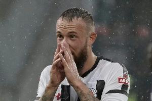 Wehen kämpft Zweitliga-Spitzenreiter St. Pauli nieder