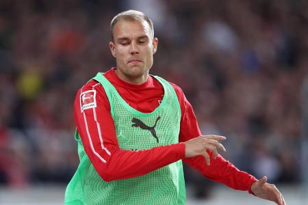 Im Sommer pokerte der Innenverteidiger lange, doch die von ihm heiß ersehnten Angebote eines Champions-League-Klubs flattert...