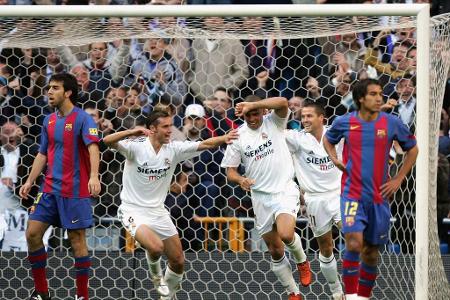 Zwar trug Brasiliens Stürmer-Legende Ronaldo nur ein Jahr das Barça-Trikot (1996/1997), in dieser Zeit war er aber hocherfol...