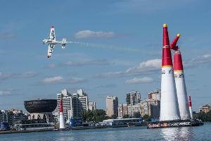 Red Bull Air Race: Ex-Weltmeister Dolderer wieder im Kampfmodus