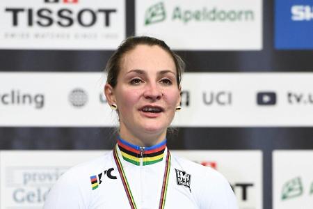 Vogel freut sich über Fortschritte im Alltag