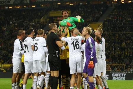 Weidenfeller beendet vor 70.000 Fans Fußball-Karriere