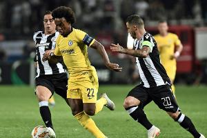 Favoriten ohne Probleme: Leno gewinnt bei Arsenal-Debüt, Chelsea setzt Serie fort