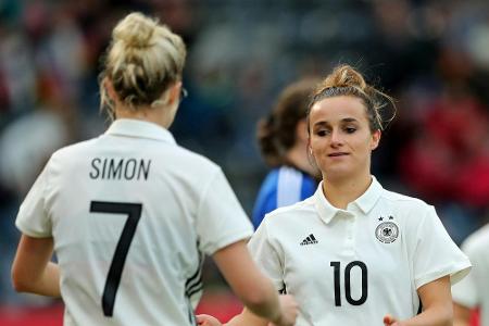 DFB-Frauen lösen WM-Ticket - Hrubesch knackt Neid-Rekord