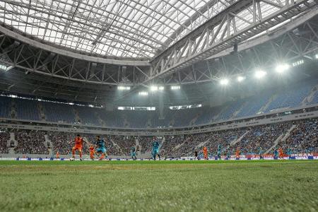Russland: Drohne stürzt in St. Petersburg auf Fußballfeld