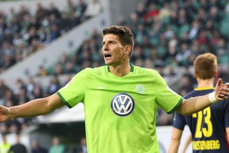 Vom FC Bayern München wechselte der Stürmer in die Serie A zum AC Florenz, floppte dort jedoch. Eine Leihe nach Istanbul zu ...