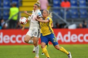 Auszeichnungen für Anja Mittag und Nilla Fischer