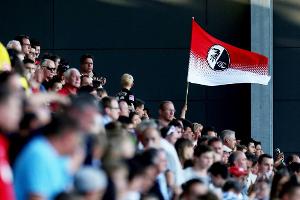 Freiburg muss wegen Becherwurf 1000 Euro zahlen