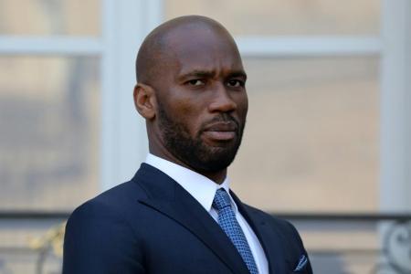 Drogba hängt die Fußballschuhe an den Nagel