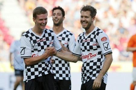 Team Deutschland: Vettel fährt mit Schumacher beim Race of Champions