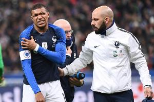 Weltmeister Frankreich schlägt Uruguay erneut - Mbappe verletzt