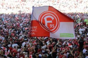 Düsseldorfer Fans liefern sich Schlägerei mit der Polizei