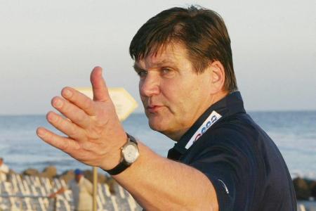 'Nur 20 Prozent der Spieler halten sich im Urlaub an die Vorgaben des Trainers. Mindestens 50 Prozent erholen sich nach dem ...