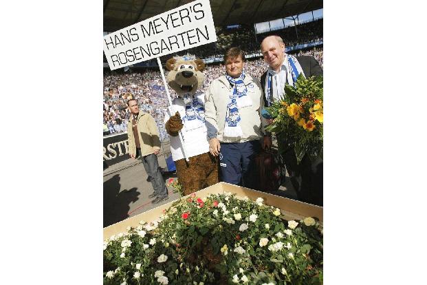'Meine Frau hat mich nicht mehr in den Garten gelassen, weil ich die Rosen nicht vom Blumenkohl unterscheiden konnte.' (Über...