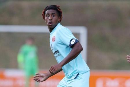 Mainz stattet Barreiro mit Profivertrag aus